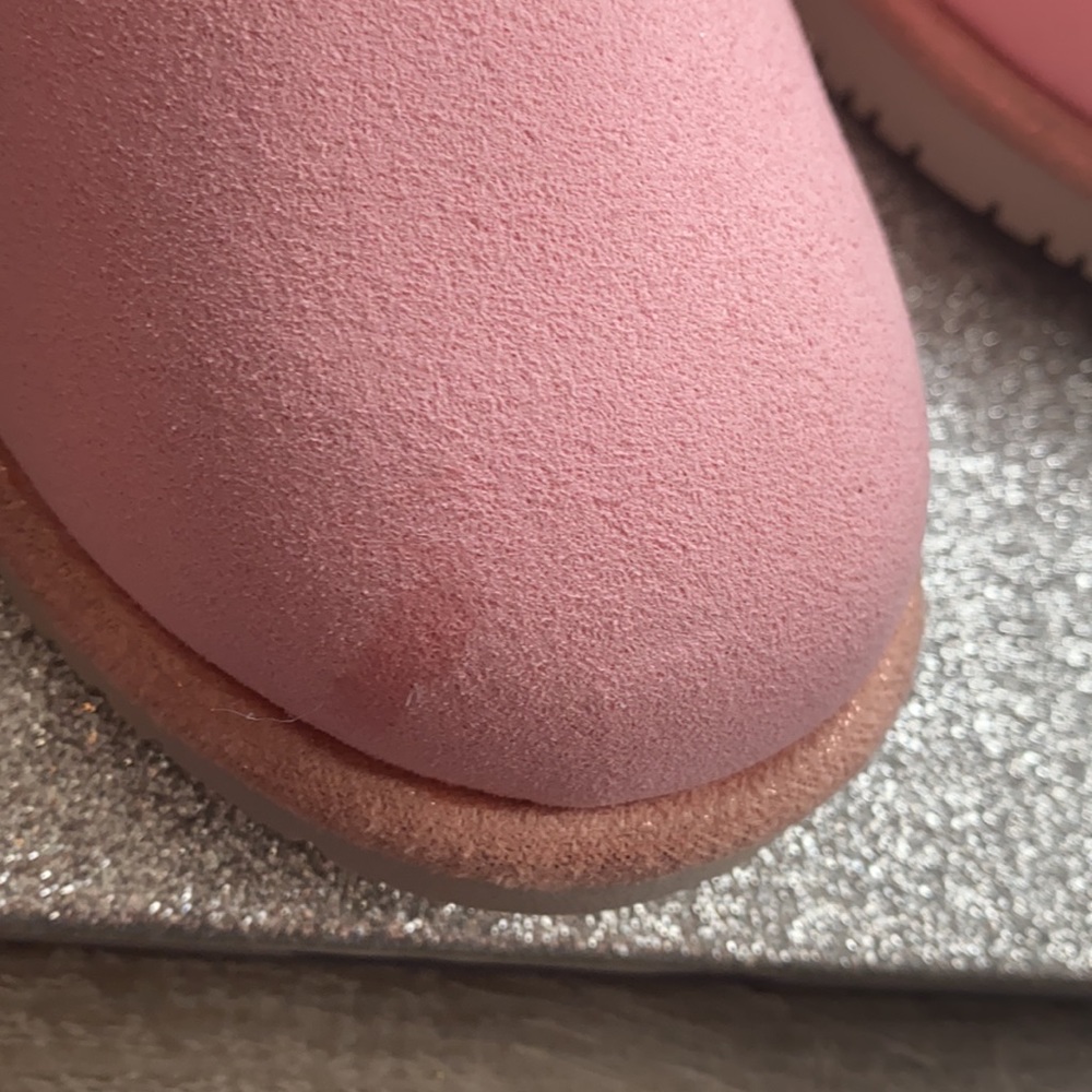 Boots - Picture 2 of 11
